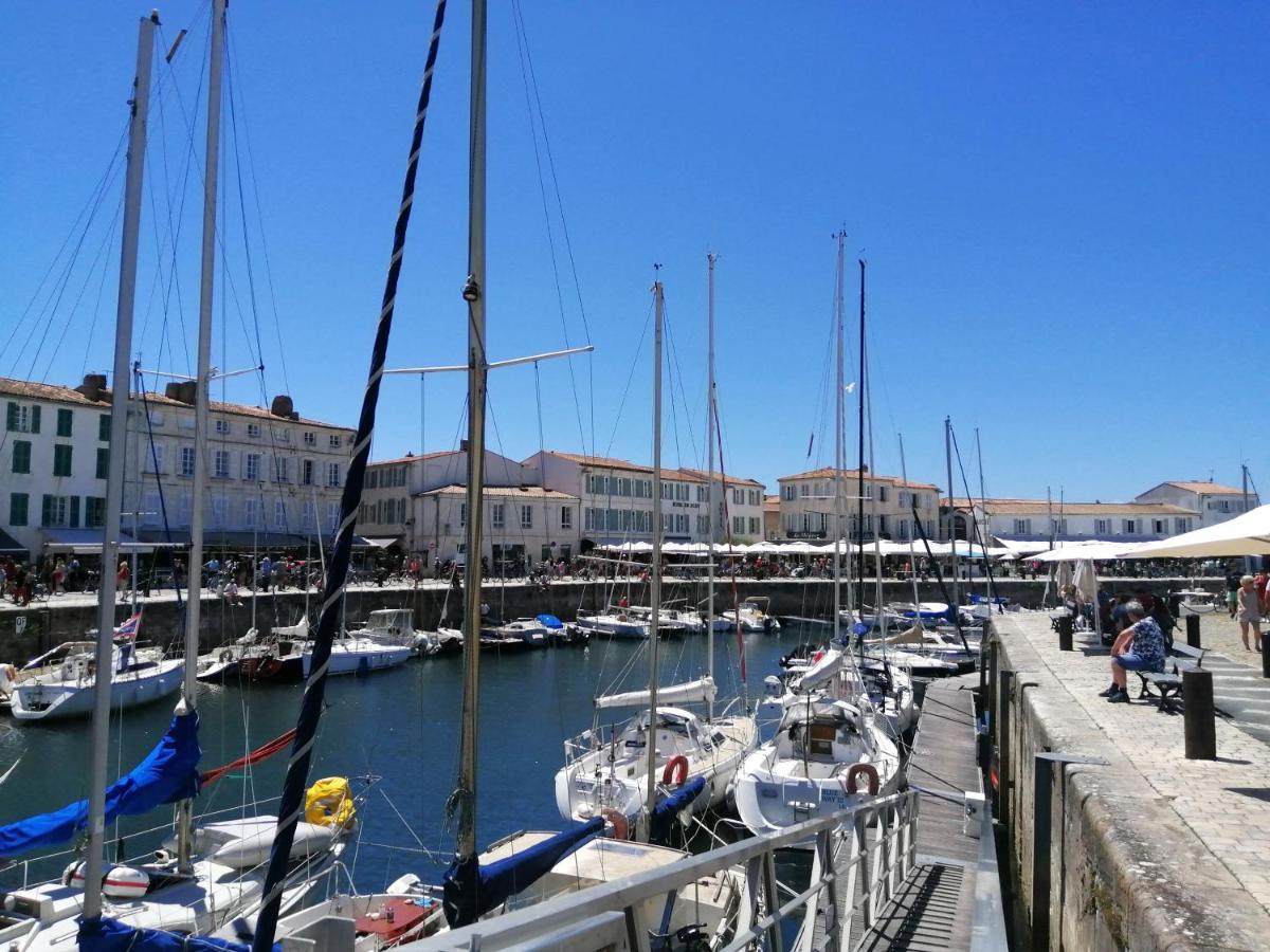 Appartement Elegant Avec Vue Sur Le Port سان مارتن دو ر المظهر الخارجي الصورة