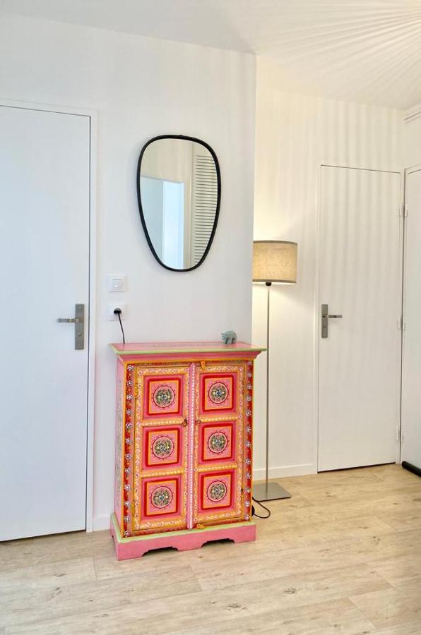 Appartement Elegant Avec Vue Sur Le Port سان مارتن دو ر المظهر الخارجي الصورة
