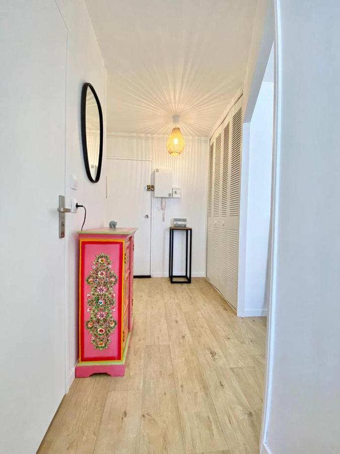 Appartement Elegant Avec Vue Sur Le Port سان مارتن دو ر المظهر الخارجي الصورة