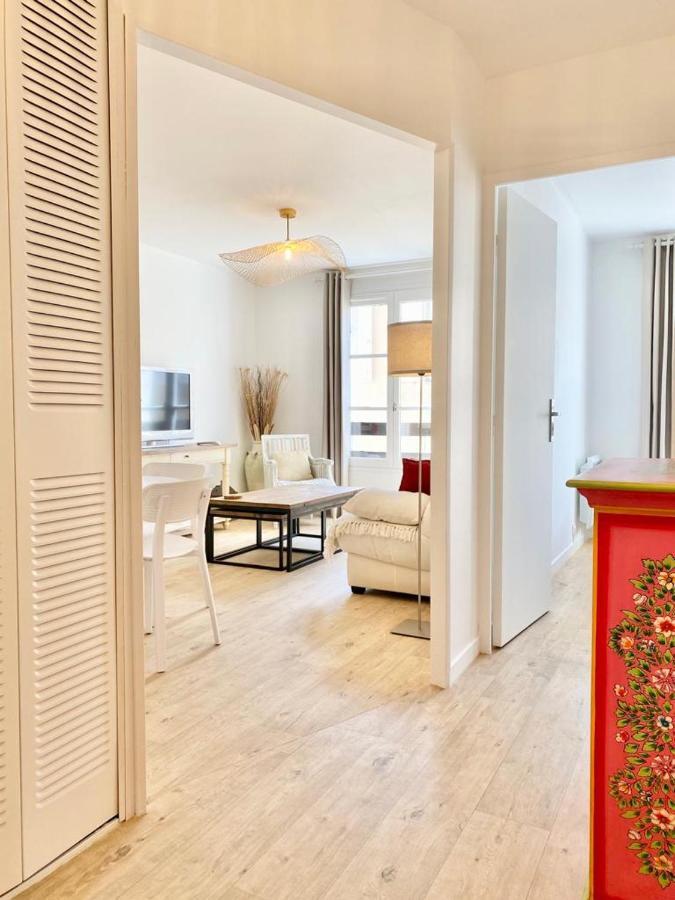 Appartement Elegant Avec Vue Sur Le Port سان مارتن دو ر المظهر الخارجي الصورة