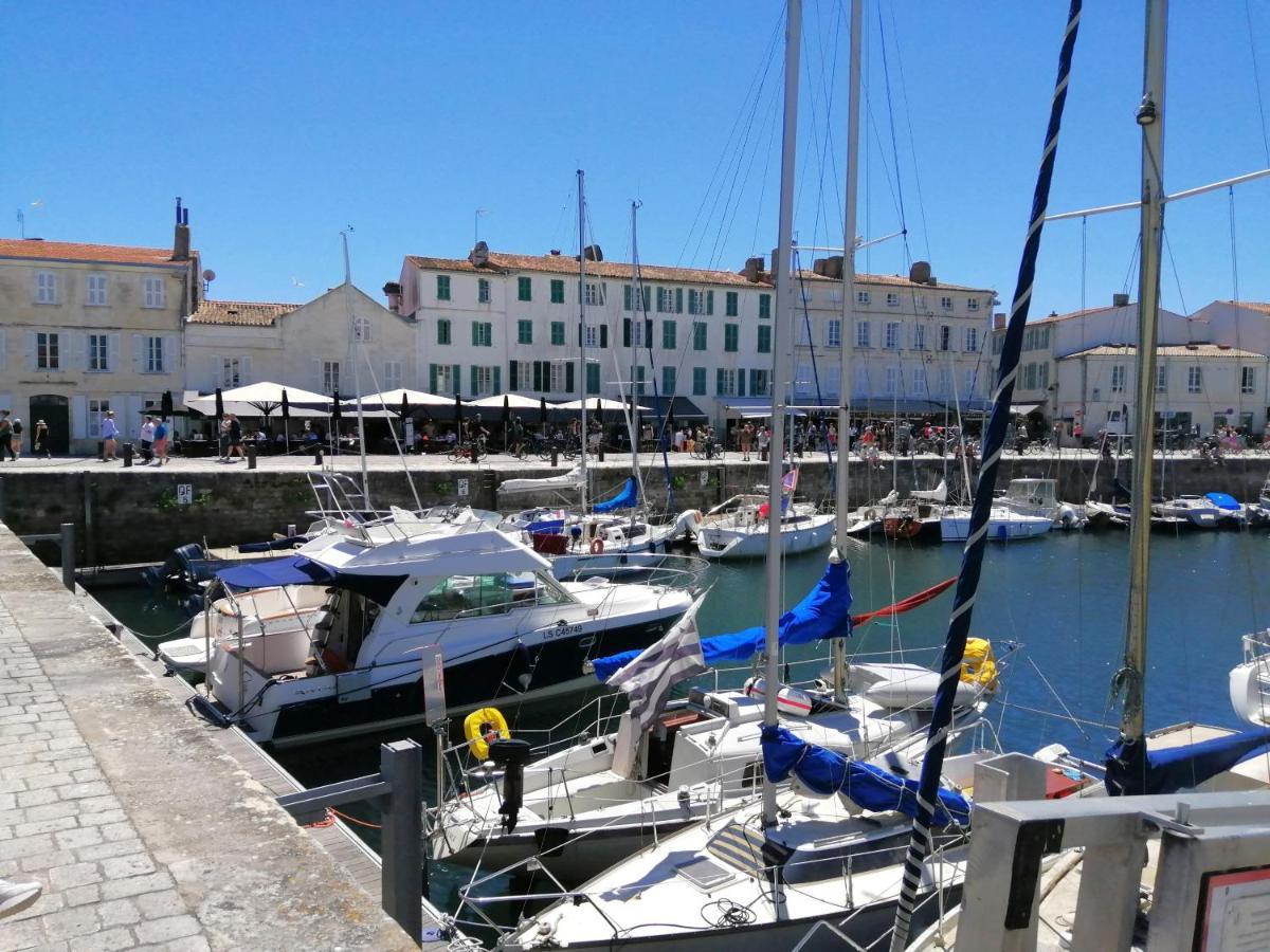 Appartement Elegant Avec Vue Sur Le Port سان مارتن دو ر المظهر الخارجي الصورة