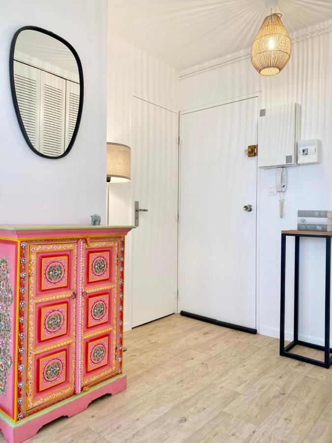 Appartement Elegant Avec Vue Sur Le Port سان مارتن دو ر المظهر الخارجي الصورة