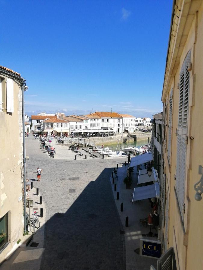 Appartement Elegant Avec Vue Sur Le Port سان مارتن دو ر المظهر الخارجي الصورة