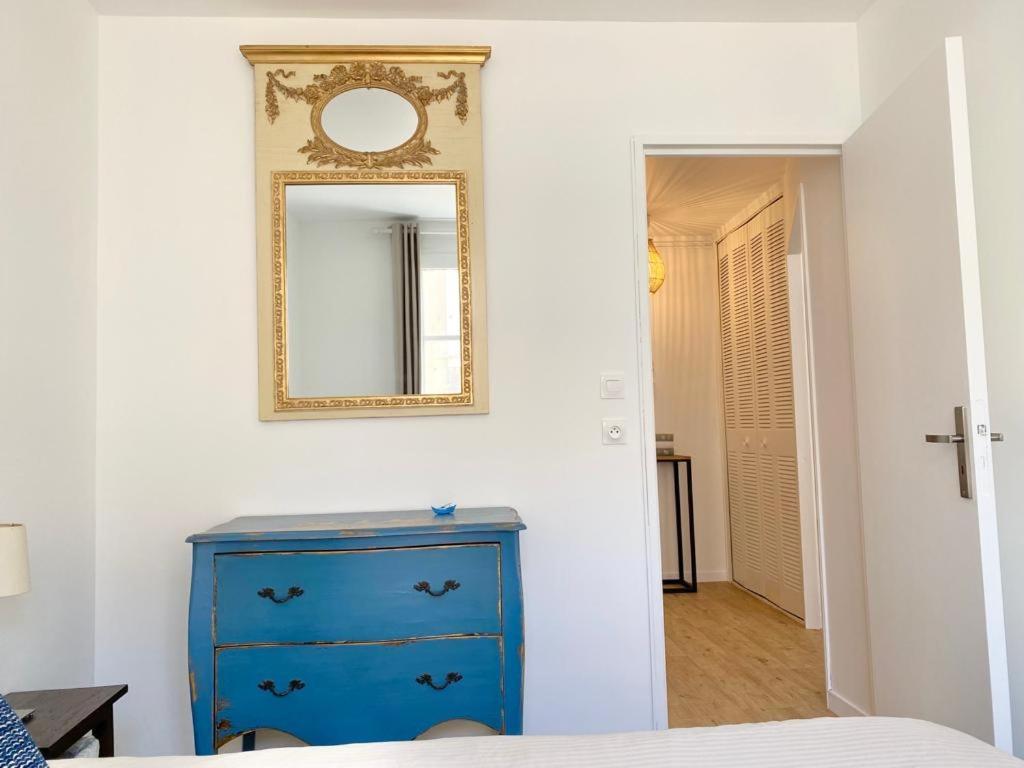 Appartement Elegant Avec Vue Sur Le Port سان مارتن دو ر المظهر الخارجي الصورة
